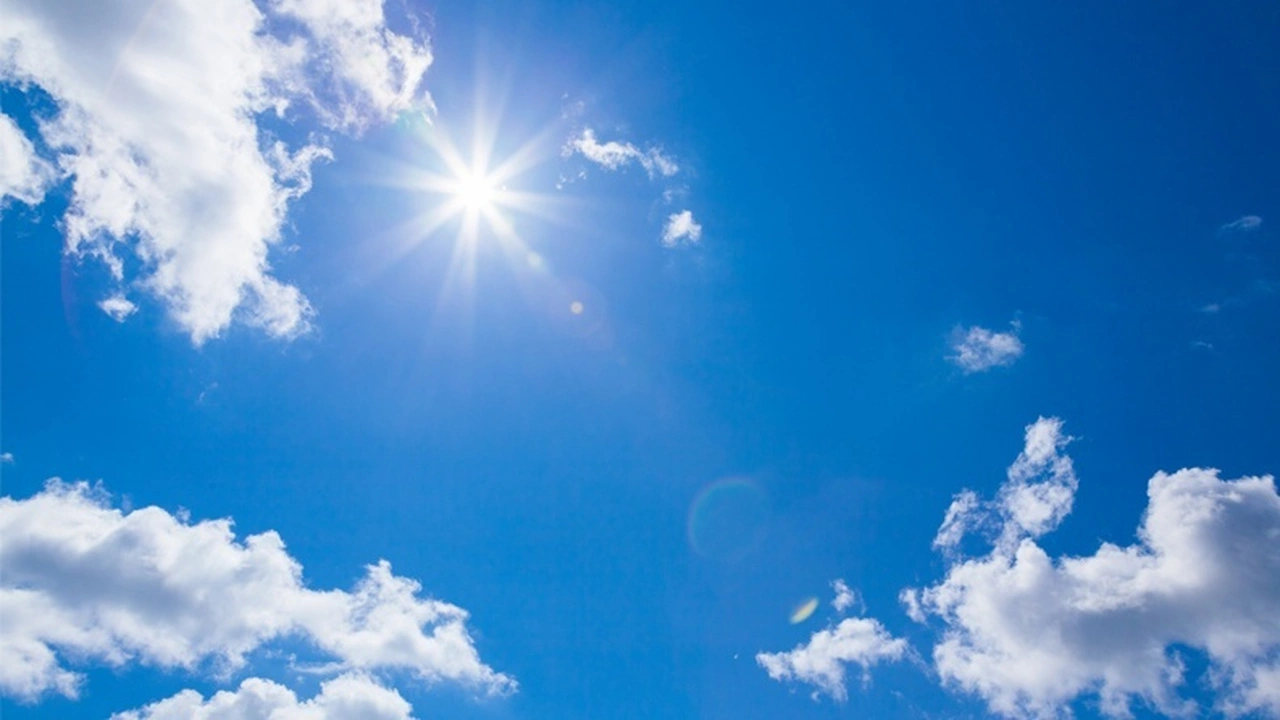 حالة الطقس: استقرار درجات الحرارة وأجواء ربيعية معتدلة في مختلف المناطق العربية